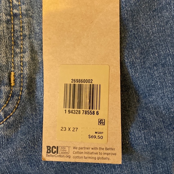 NWT Levi’s High Waisted Tapered Jeans in FYI in Size 23 x 27 - Picture 14 of 16